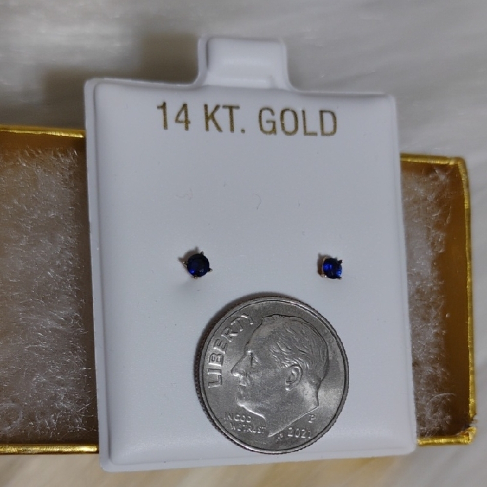 SALE! New 14k Solid Gold Genuine 0.15 Blue Sapphire Earrings & Box - Picture 4 of 7